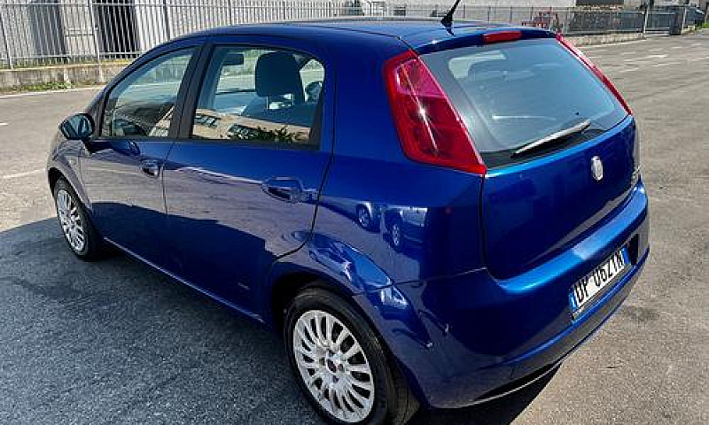 Fiat Grande Punto 1....