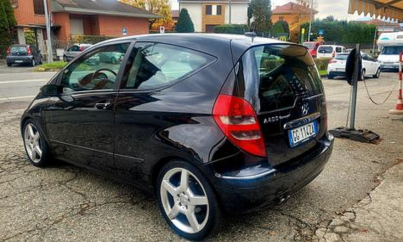 Mercedes-Benz A 200 ...