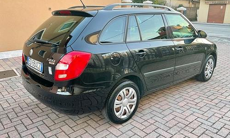 Skoda Fabia 1.2 Benz...