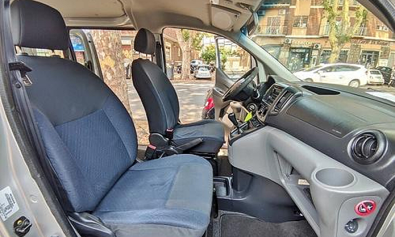 Nissan Evalia Nv 200...