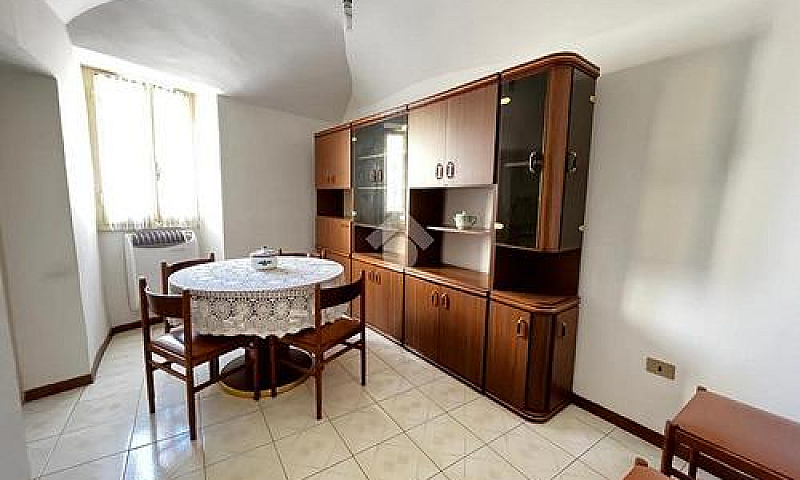 3 Locali A Narni...