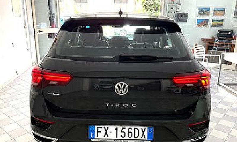 Volkswagen T-Roc 1.6...
