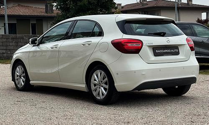 Mercedes A 180 D Exe...