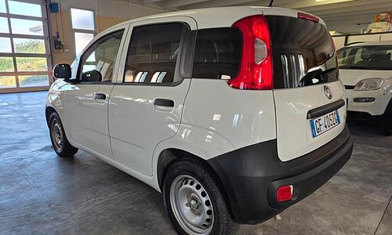Fiat Panda 1.0 Hybri...