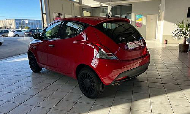 Lancia Ypsilon 1.2B ...