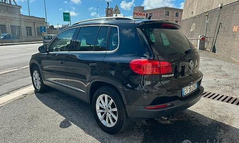 Volkswagen Tiguan...