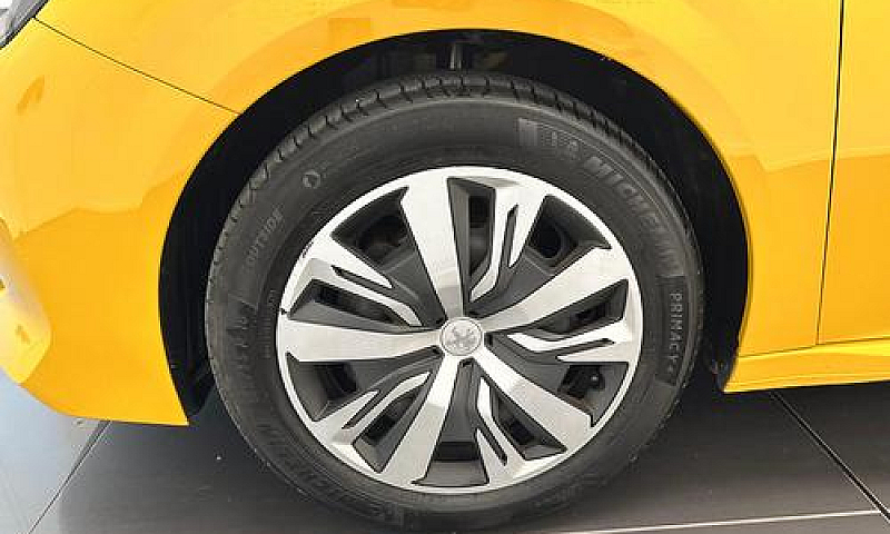Peugeot 208 1.2 Pure...
