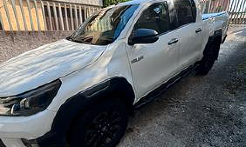 Toyota Hilux...
