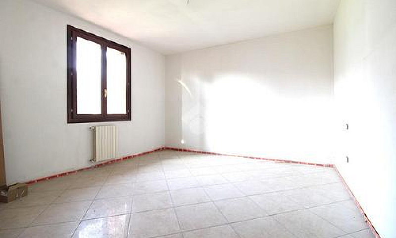 4 Locali A Castellar...