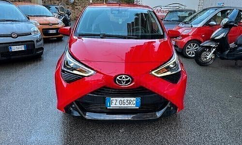 Toyota Aygo 5P. Xpla...