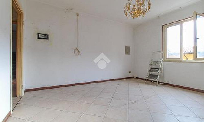 5 Locali A Villanuov...
