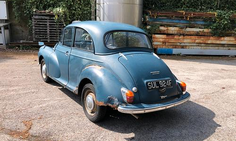 Morris Minor...