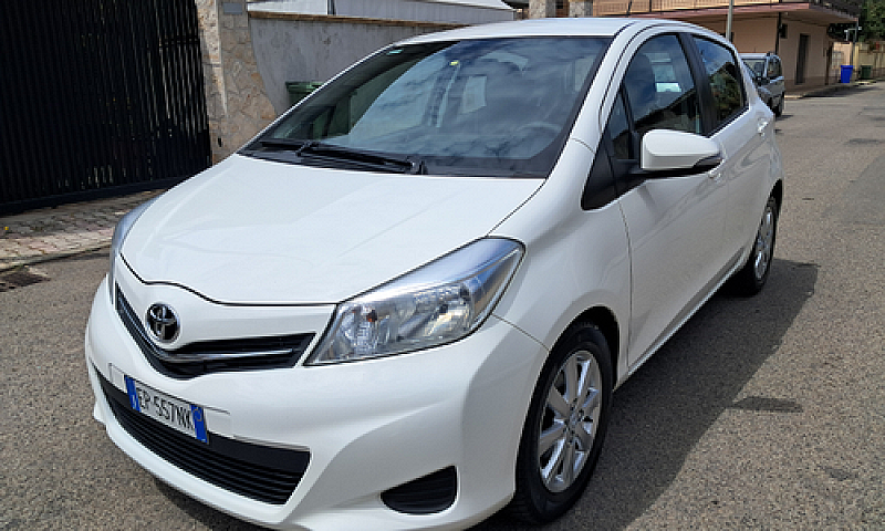Toyota Yaris 1.4Hdi...