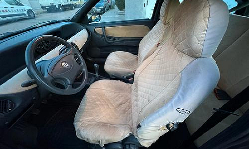 Lancia Ypsilon Unico...