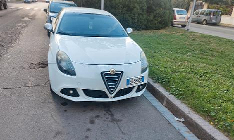 Alfa Romeo Giulietta...