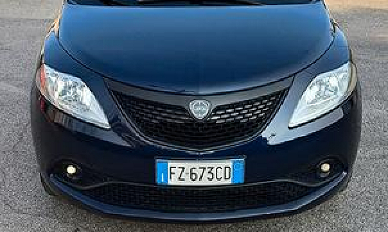 Lancia Ypsilon 1.2 6...