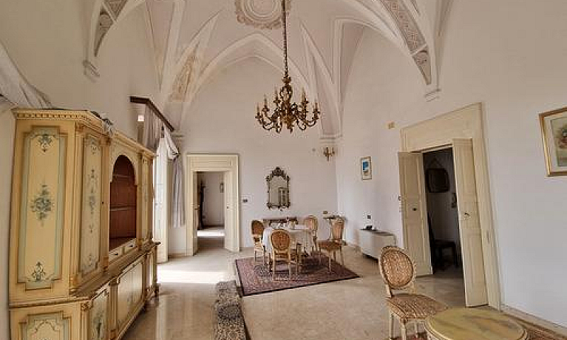 Palazzo Storico...