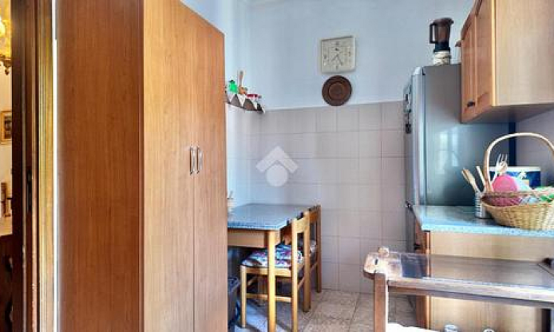 4 Locali A Valmonton...