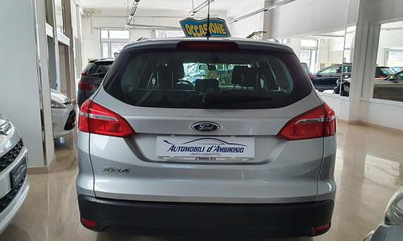 Ford Focus Sw 1.5 Td...