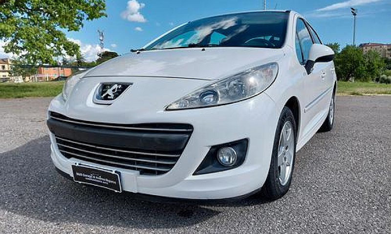 Peugeot 207 1.4 Vti ...