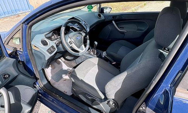 Ford Fiesta 1.2 82Cv...