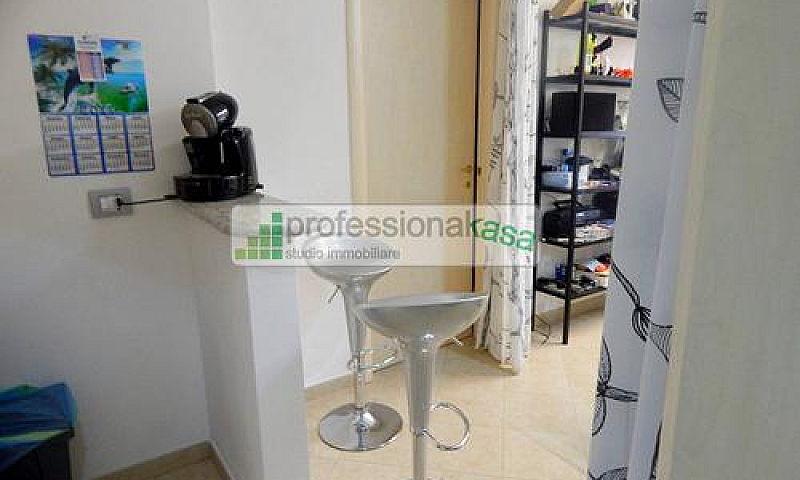 Appartamento Con Ing...