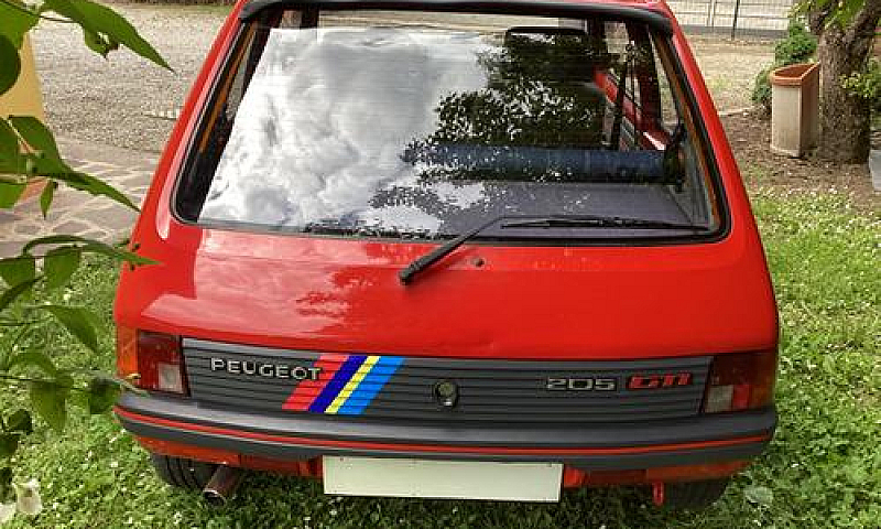 Peugeot 205 950 Look...