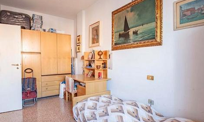 Privato Vende 4 Loca...
