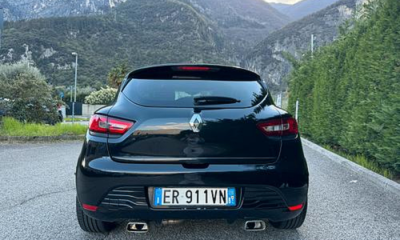 Renault Clio...