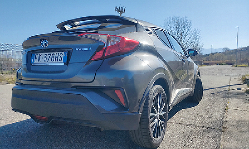 Toyota C-Hr 1.8 Hybr...