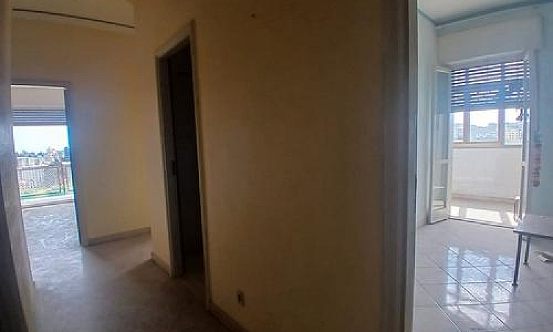 200 Mq Sei Vani Zona...