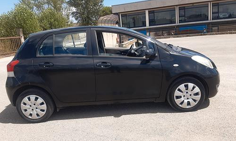 Toyota Yaris 1.4 D-4...