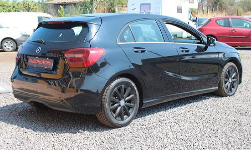 Mercedes-Benz A Tua ...
