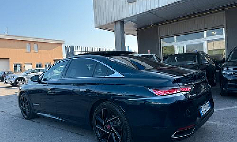 Ds Automobiles Ds9 1...