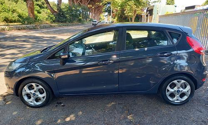 Ford Fiesta 1.4 93Cv...