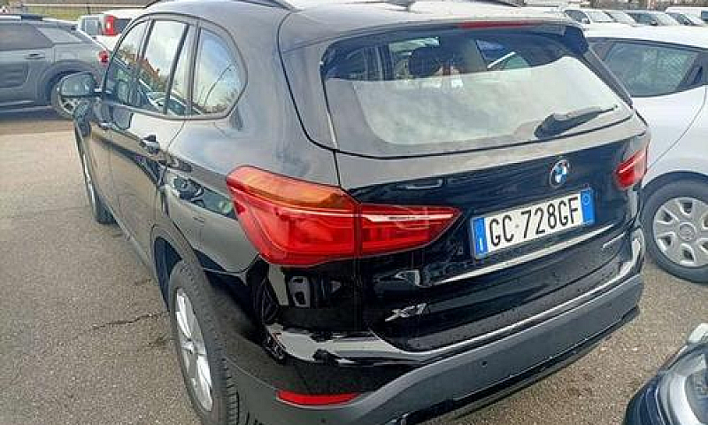 Bmw X1 Sdrive16D Bus...