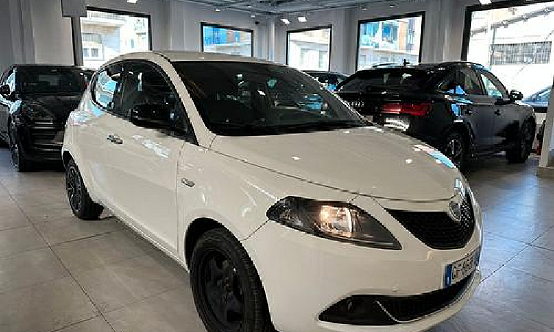 Lancia Ypsilon 1.0 F...
