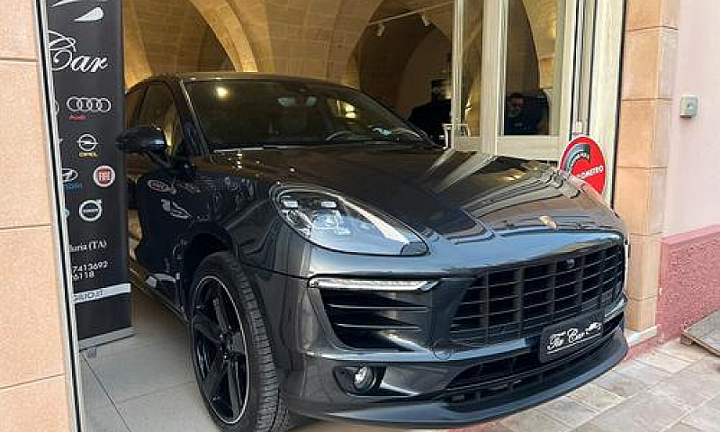 Porsche Macan 2.0 Be...