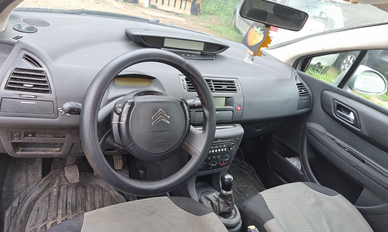 Citroen C4 1.6Hdi 90...