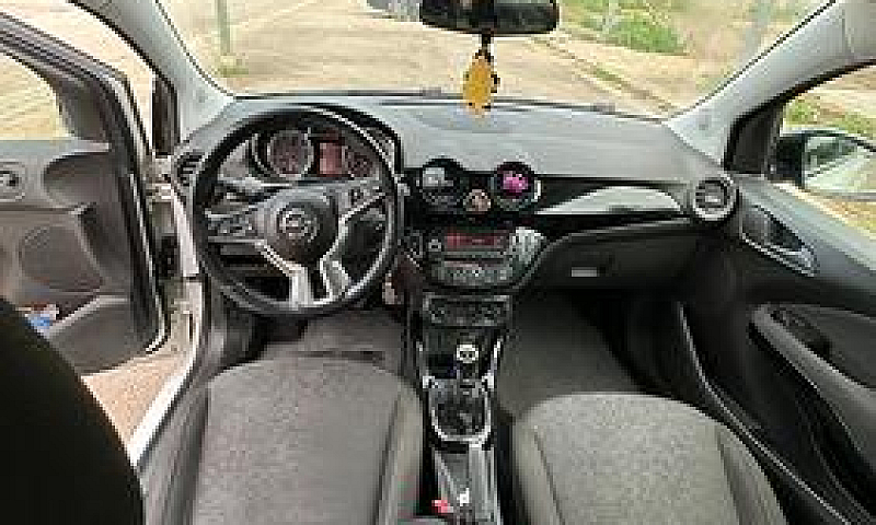 Opel Adam...