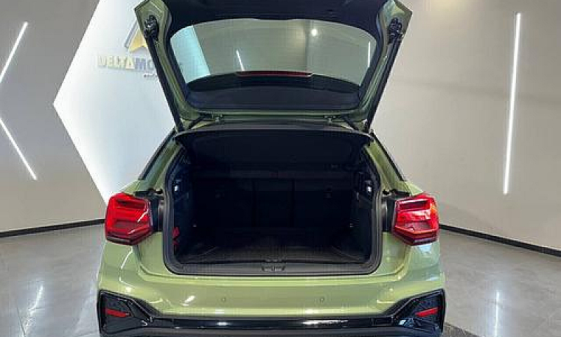 Audi Q2 35 Tfsi S Li...
