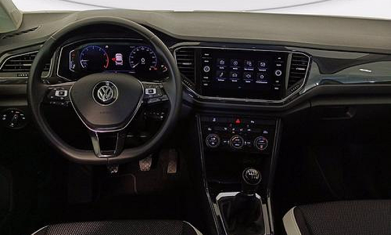 Volkswagen T-Roc 1.5...