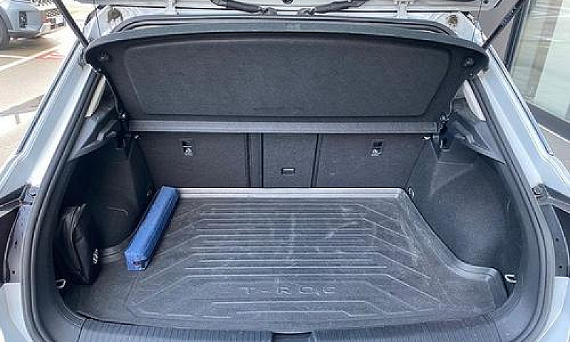 Volkswagen T-Roc 2.0...