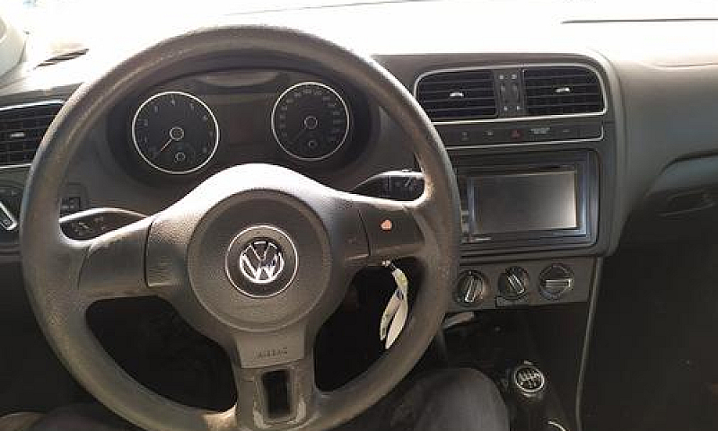 Volkswagen Polo Bifu...