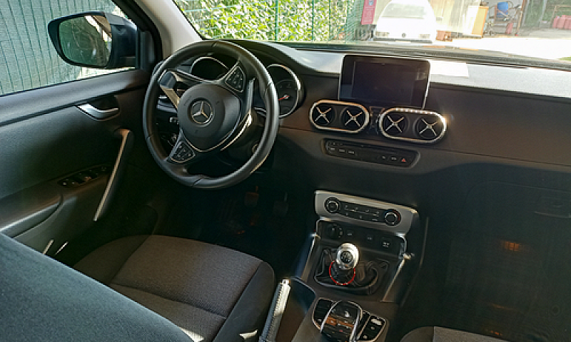 Mercedes Classe X 25...