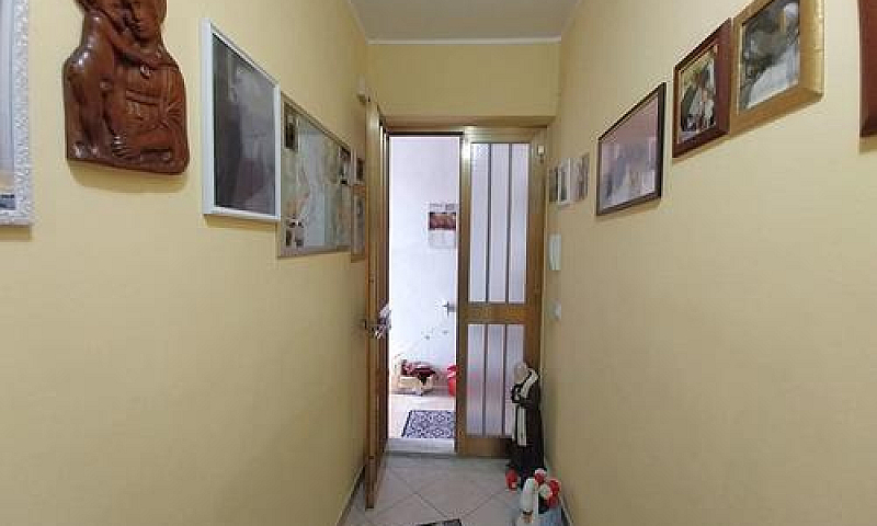 Appartamento A 50M D...