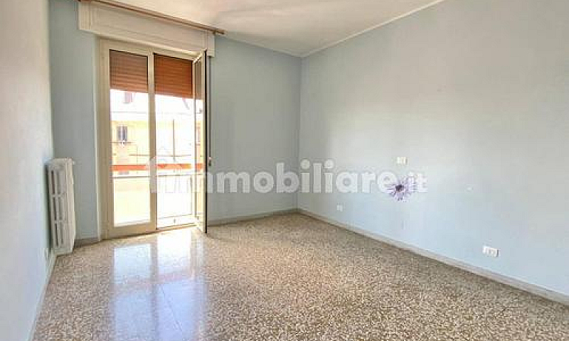 Attico - Via Federic...