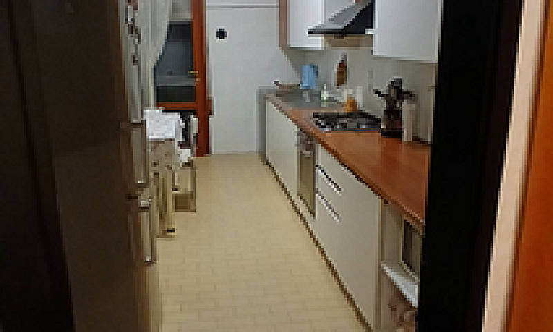 3 Camere Zona Chiesa...