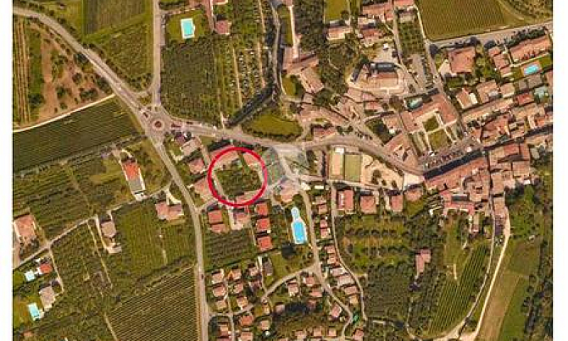 3 Locali A Bardolino...