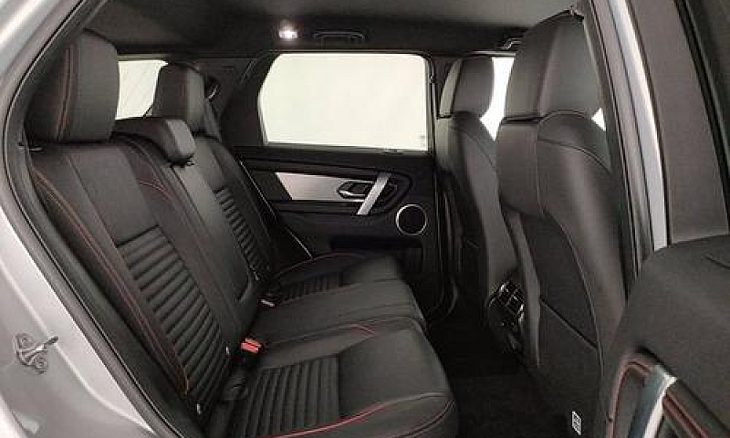 Land Rover Discovery...